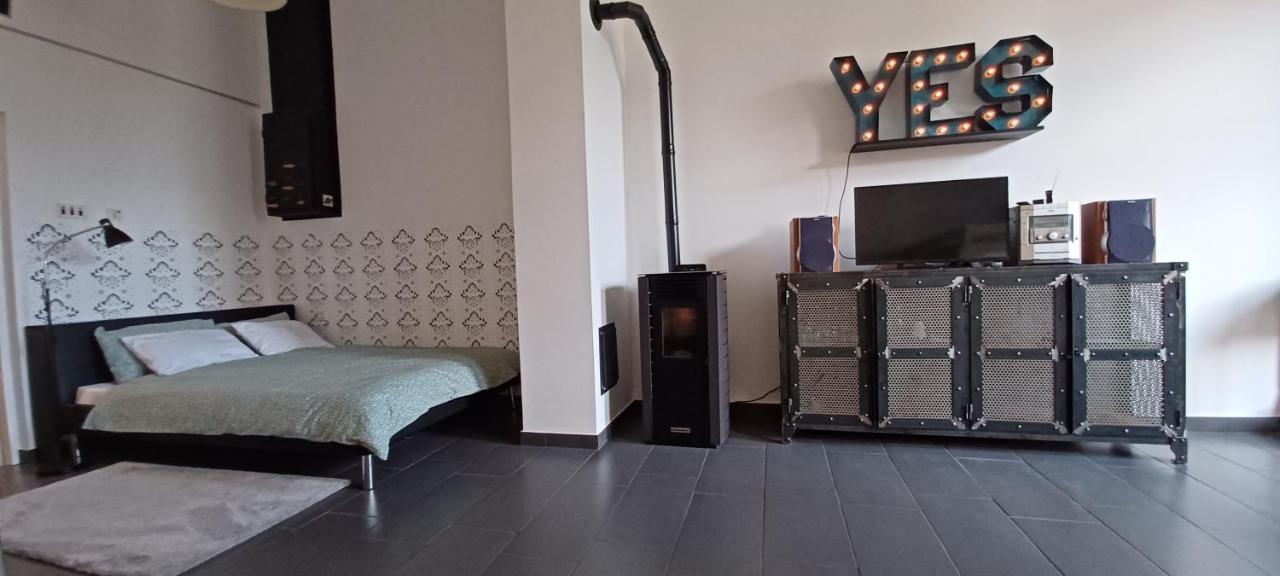 Studio Apartman Ada Самобор Екстериор снимка